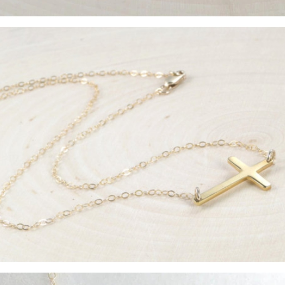 Christian Cross Minimalist Charm Worship Necklace - Picture 6 of 8